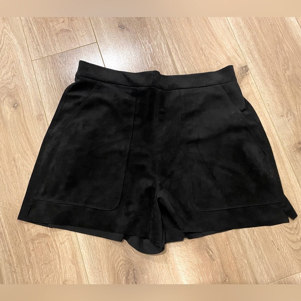 WILFRED Faux suede shorts